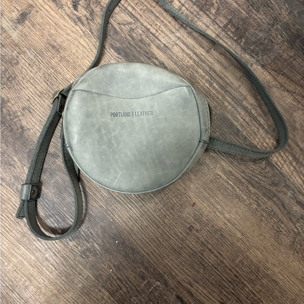 Portland Leather Round Crossbody Bag in Storm